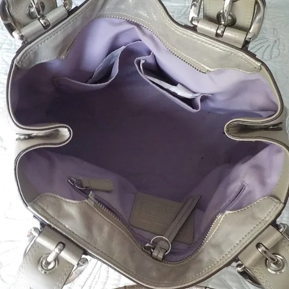 FINAL Coach Metallic Leather Shoulder Bag & Dust Cover Bag - Picture 13 of 16